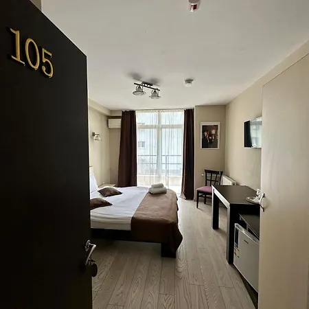 Lion's Hotel